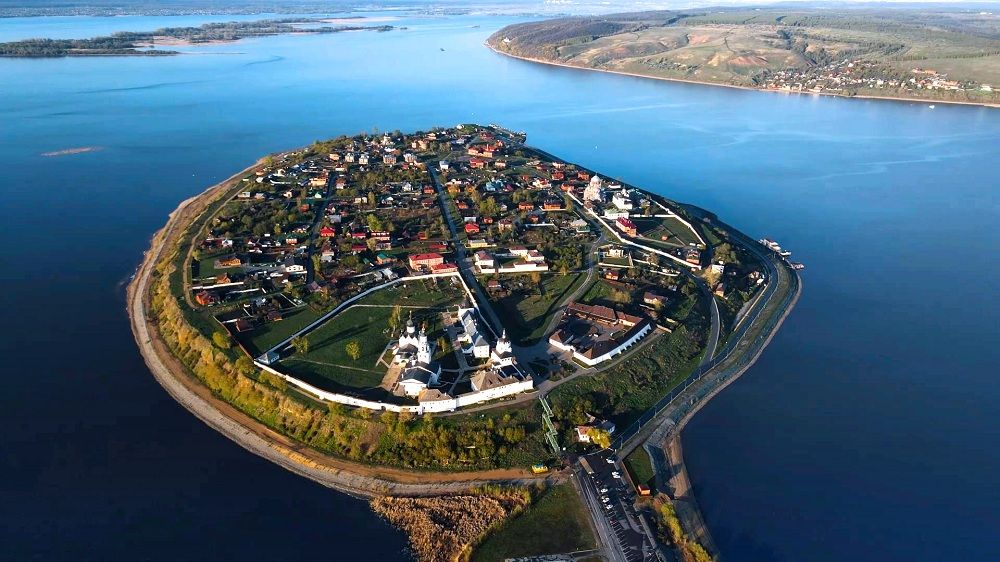 Удивительная Казань